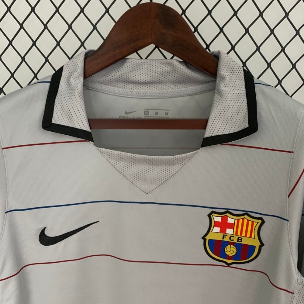 Barcelona Away Kit 2003/04 (Half Sleeve) - Image 3