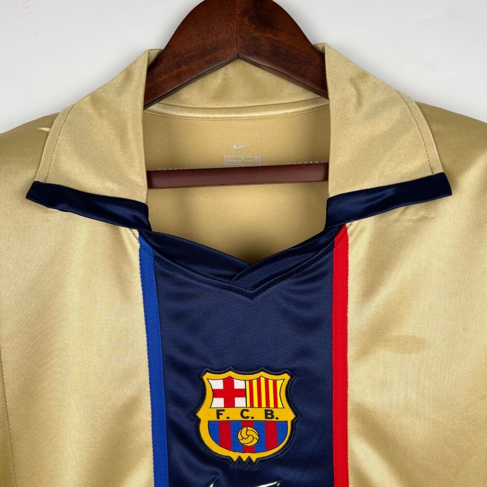Barcelona Away Kit 2001/02 (Half Sleeve) - Image 3