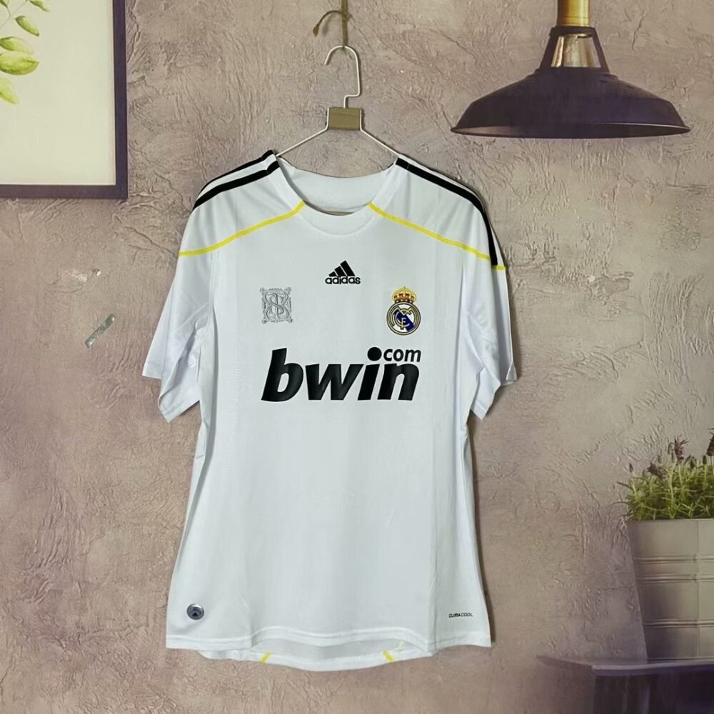 Real Madrid Home Kit 2009/10 (Half Sleeve)