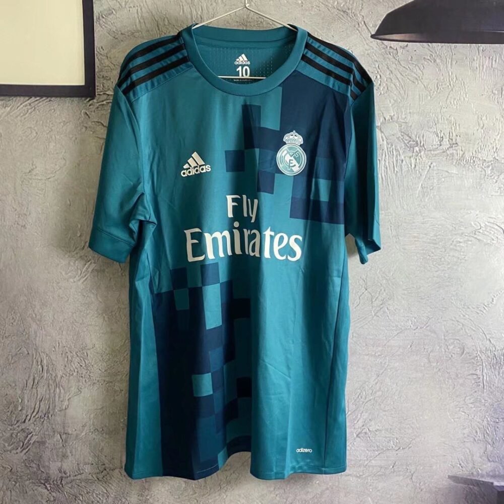 Real Madrid Third Kit 2017/18 (Half Sleeve)