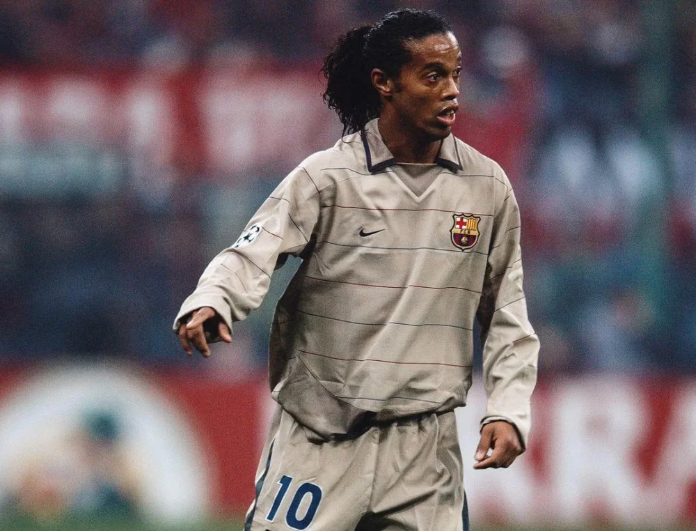 Barcelona Away Kit 2003/04 (Half Sleeve) - Image 2