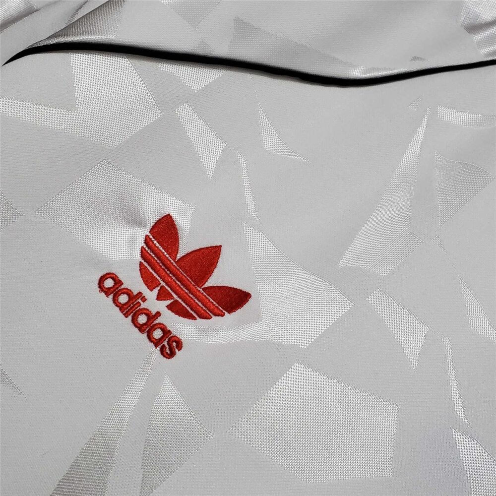 Manchester United Away Kit 1990/91 (Half Sleeve) - Image 4