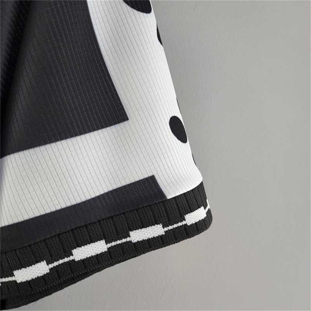 Real Madrid Third Kit 1997/98 (Half Sleeve) - Image 3