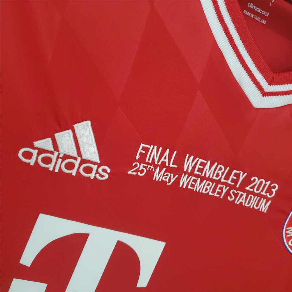 Bayern Munich Home Kit 2013/14 (Half Sleeve) - Image 4