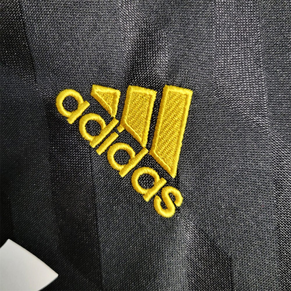 Real Madrid Away Kit 2011/12 (Full Sleeve) - Image 5
