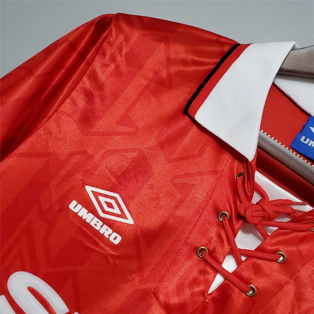 Manchester United Home Kit 1993/94 (Half Sleeve) - Image 3
