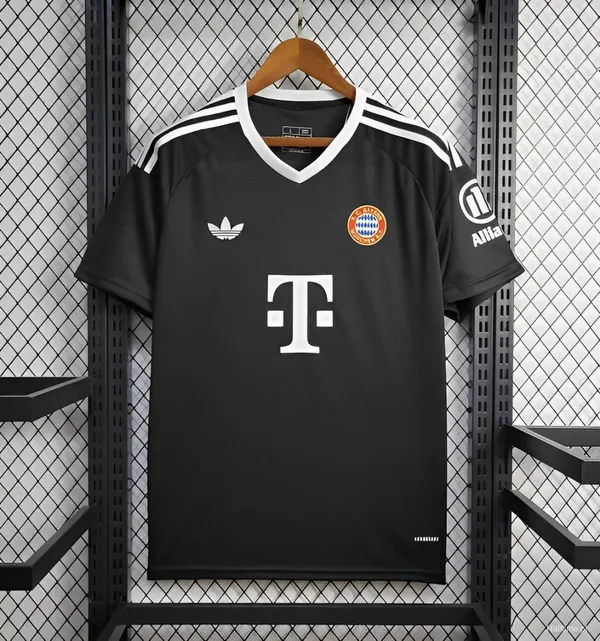 Bayern Munich GoalKeeper Kit 24/25 (FV)