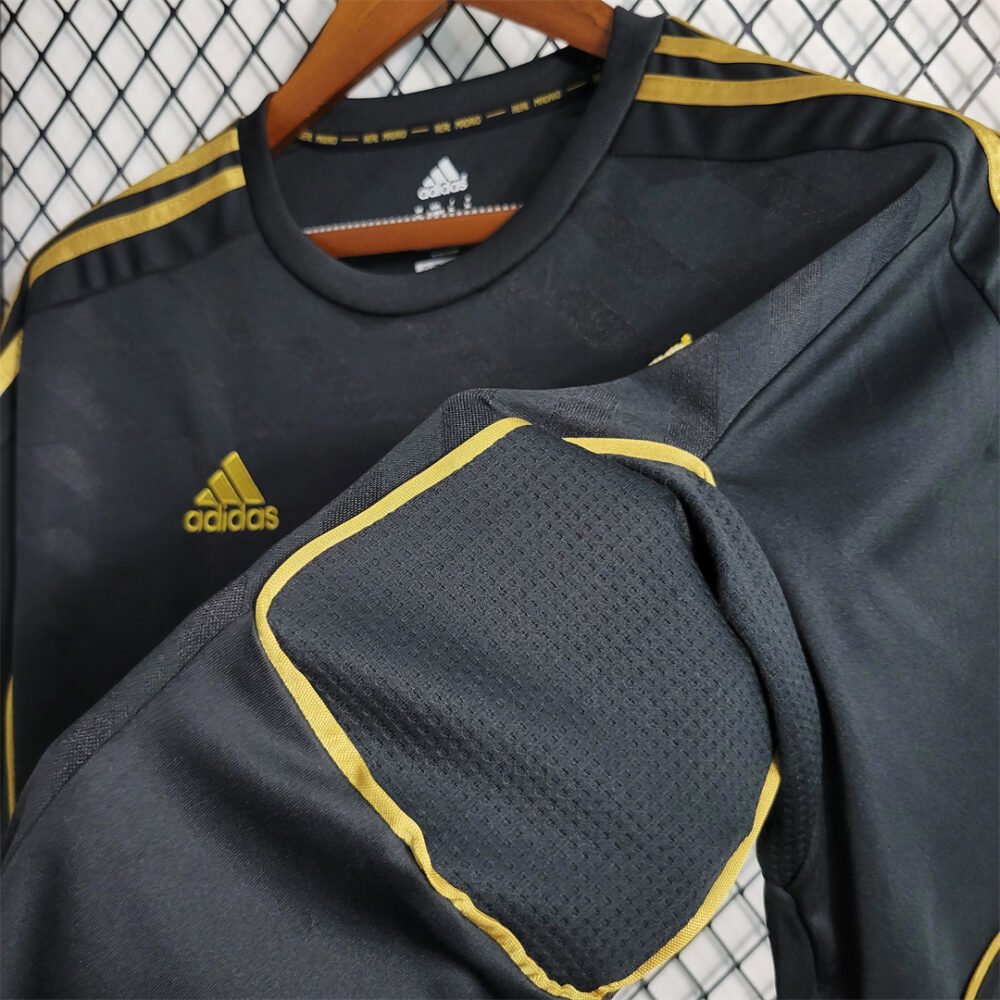 Real Madrid Away Kit 2011/12 (Half Sleeve) - Image 5
