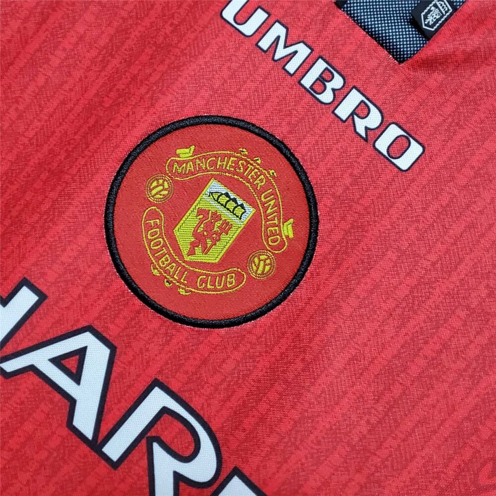 Manchester United Home Kit 1996/97 (Half Sleeve) - Image 3