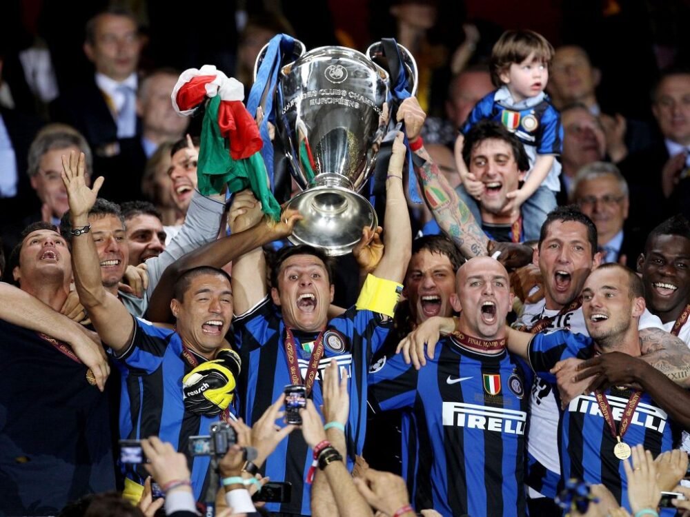 Inter Milan Home Kit 2009/10 (Half Sleeve) - Image 2