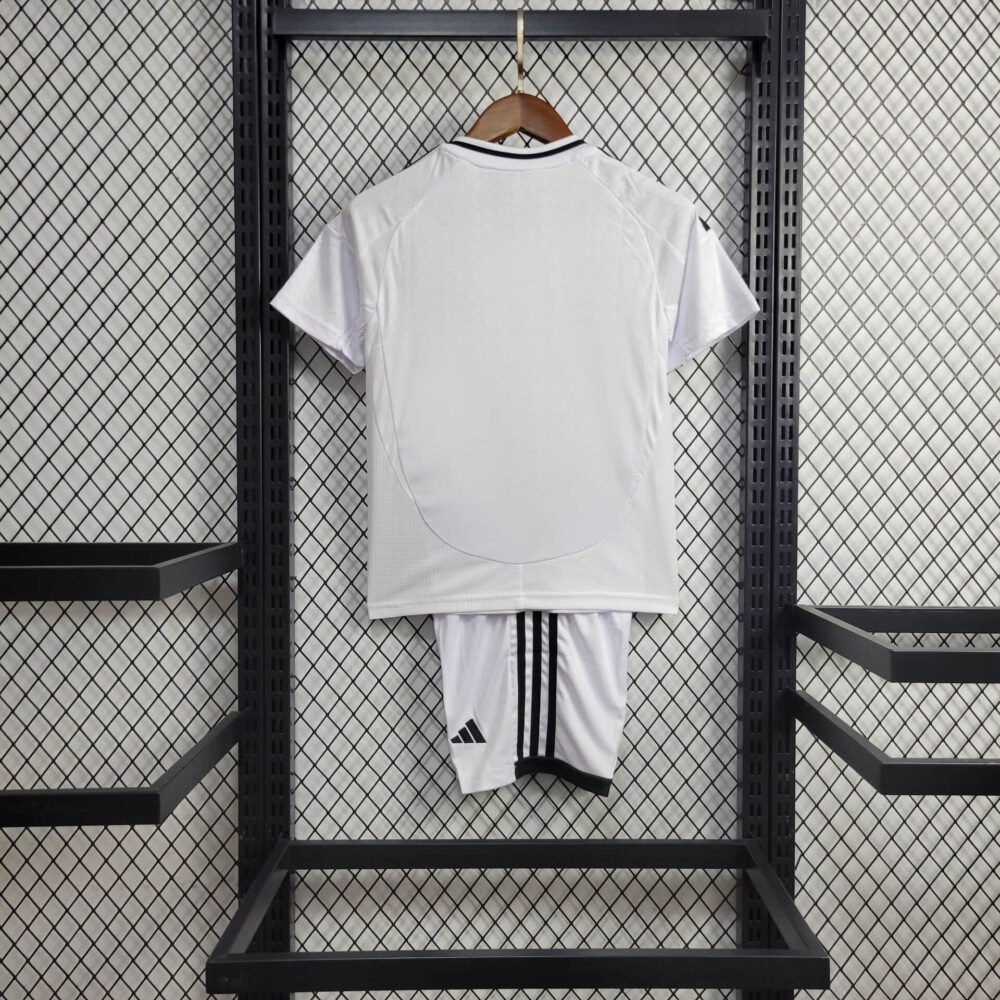 Real Madrid Home Kit 24/25 (KIDS) - Image 3