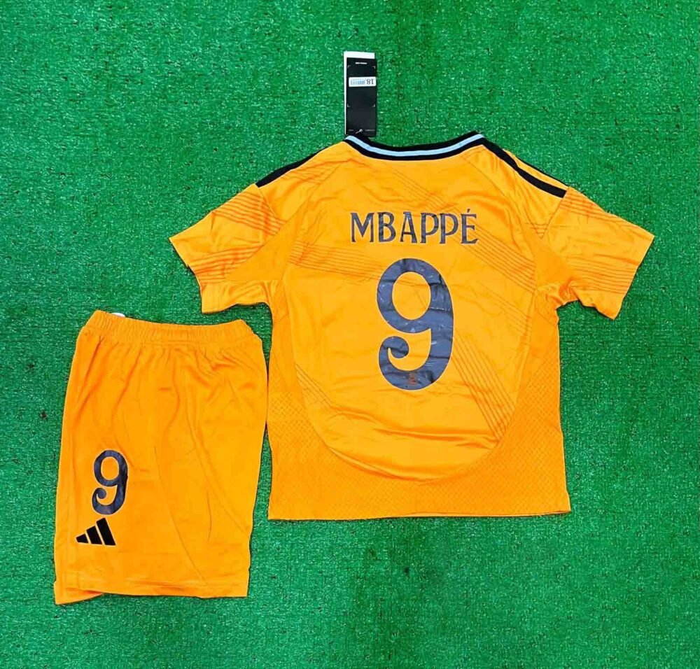 Real Madrid Away Kit 24/25 (KIDS) - Image 3