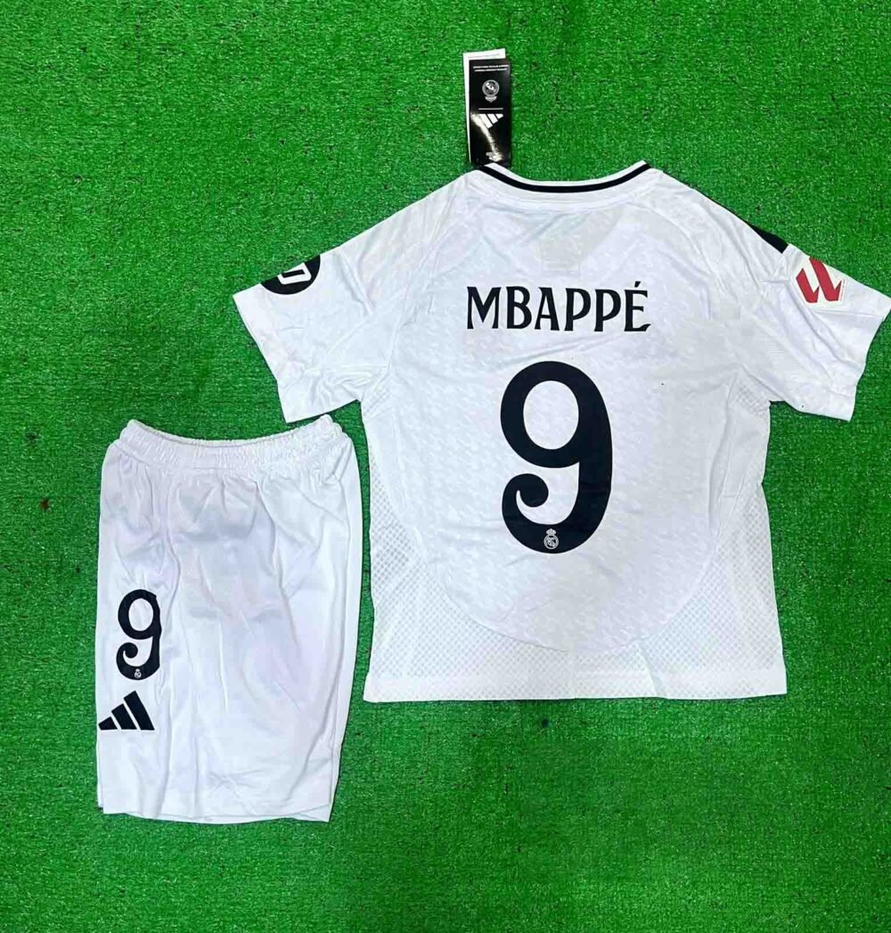 Real Madrid Home Kit 24/25 (KIDS) - Image 2
