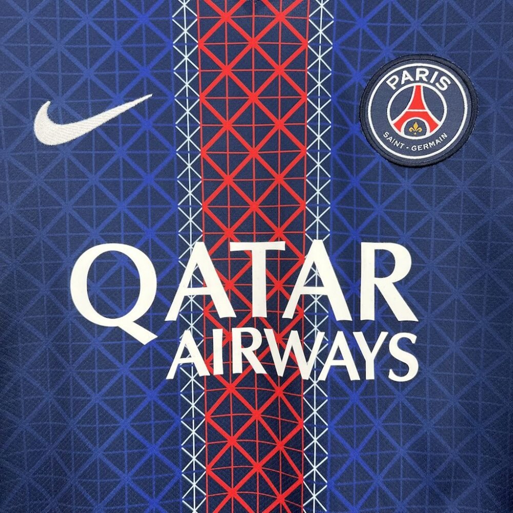 Paris Saint Germain Home Kit 25/26 (FV) - Image 4