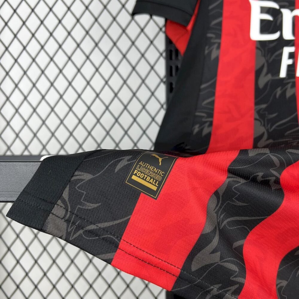 AC Milan Home Kit 25/26 (FV) - Image 3
