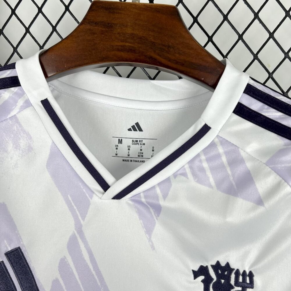 Manchester United Away Kit 25/26 (FV) - Image 4