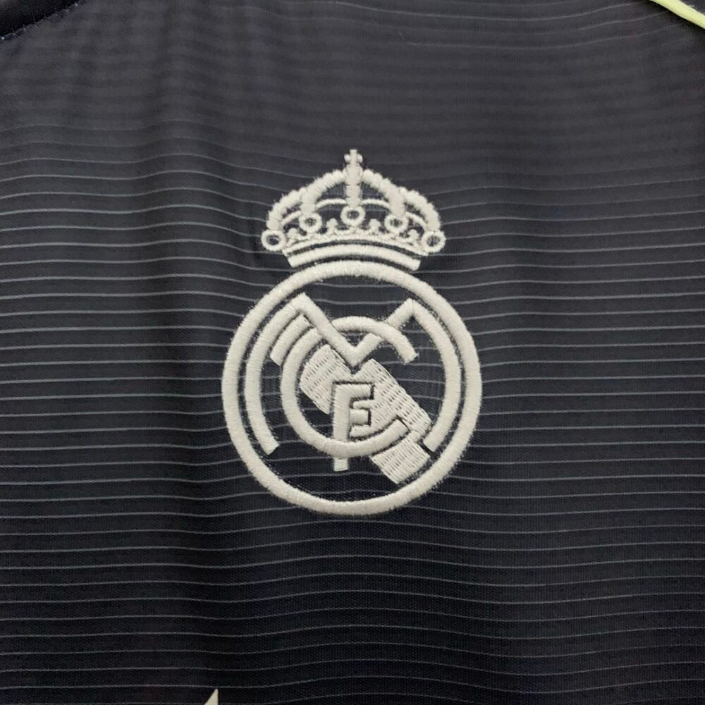 Real Madrid Away Kit 25/26 (FV) - Image 2