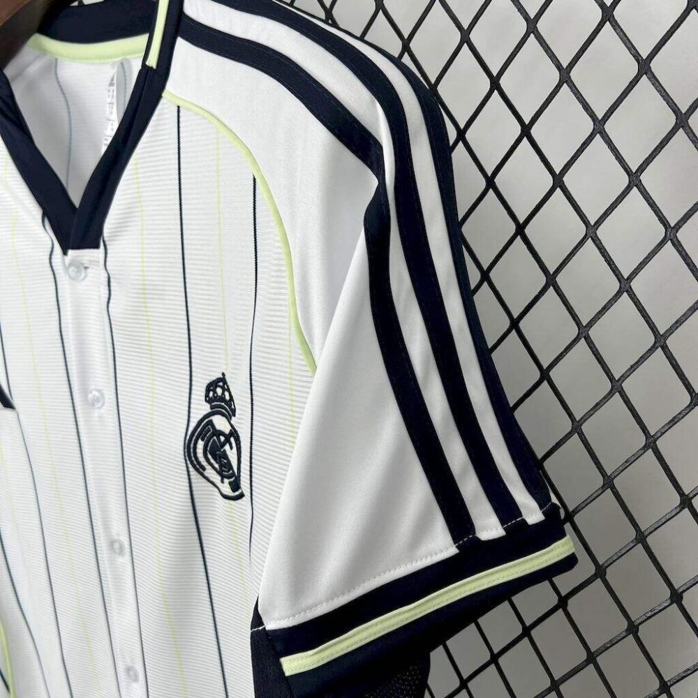 Real Madrid US Pack Shirt 25/26 - Image 6