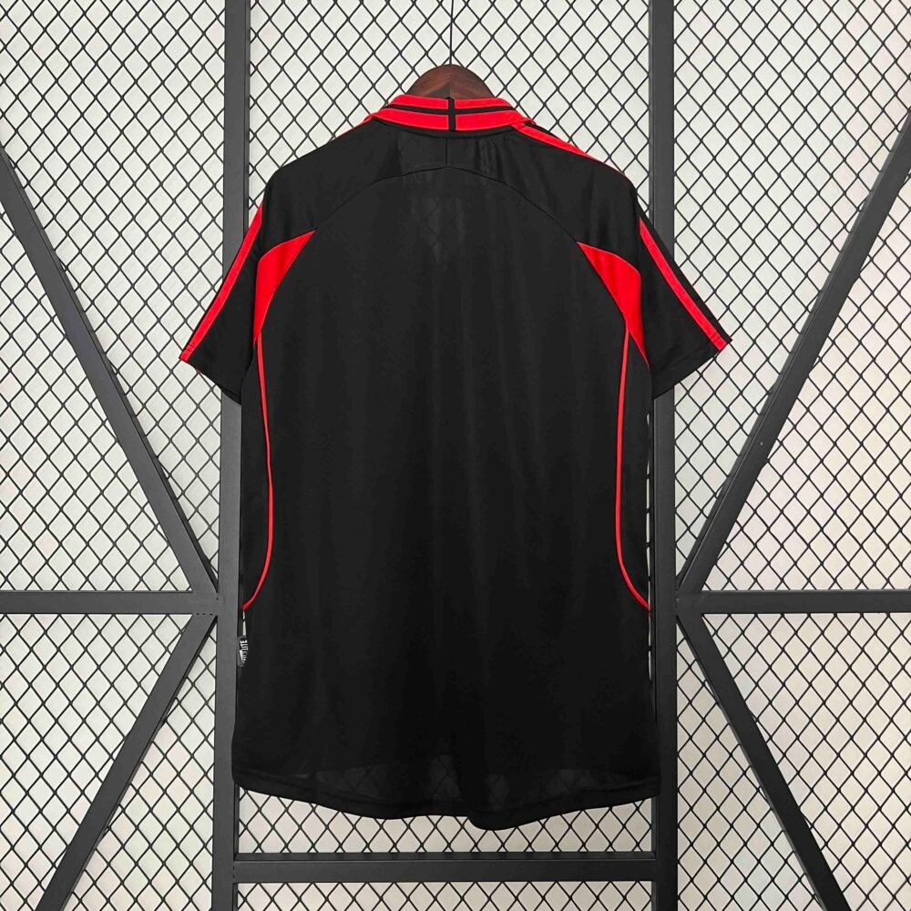 AC Milan Third Kit 2000/01 (Half Sleeve) - Image 7