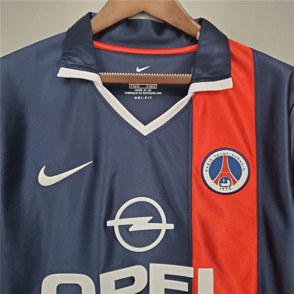 Paris Saint Germain Home Kit 2001/02 (Half Sleeve) - Image 4