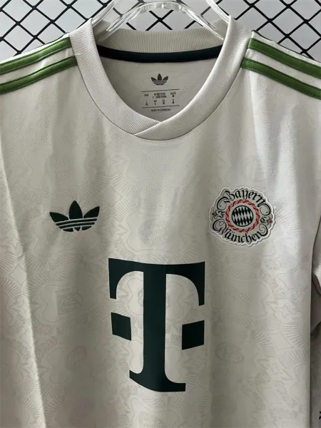 Bayern Munich OcktoberFest Kit 25/26 (FV) - Image 2