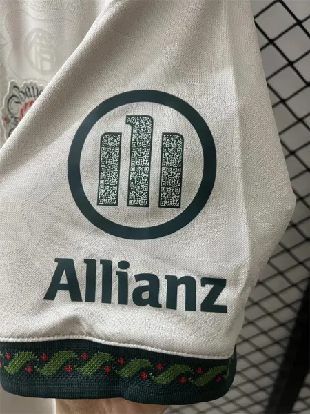 Bayern Munich OcktoberFest Kit 25/26 (FV) - Image 3