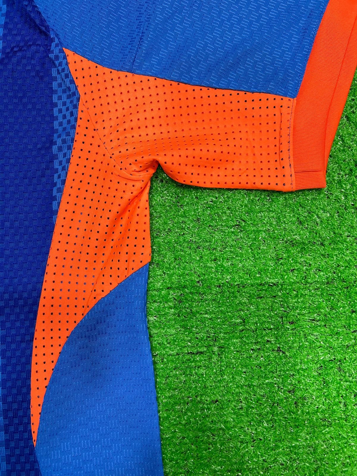 INDIA NEW T20 Cricket Jersey 25/26 (PV)(Apollo Tyres Sponsor) - Image 6