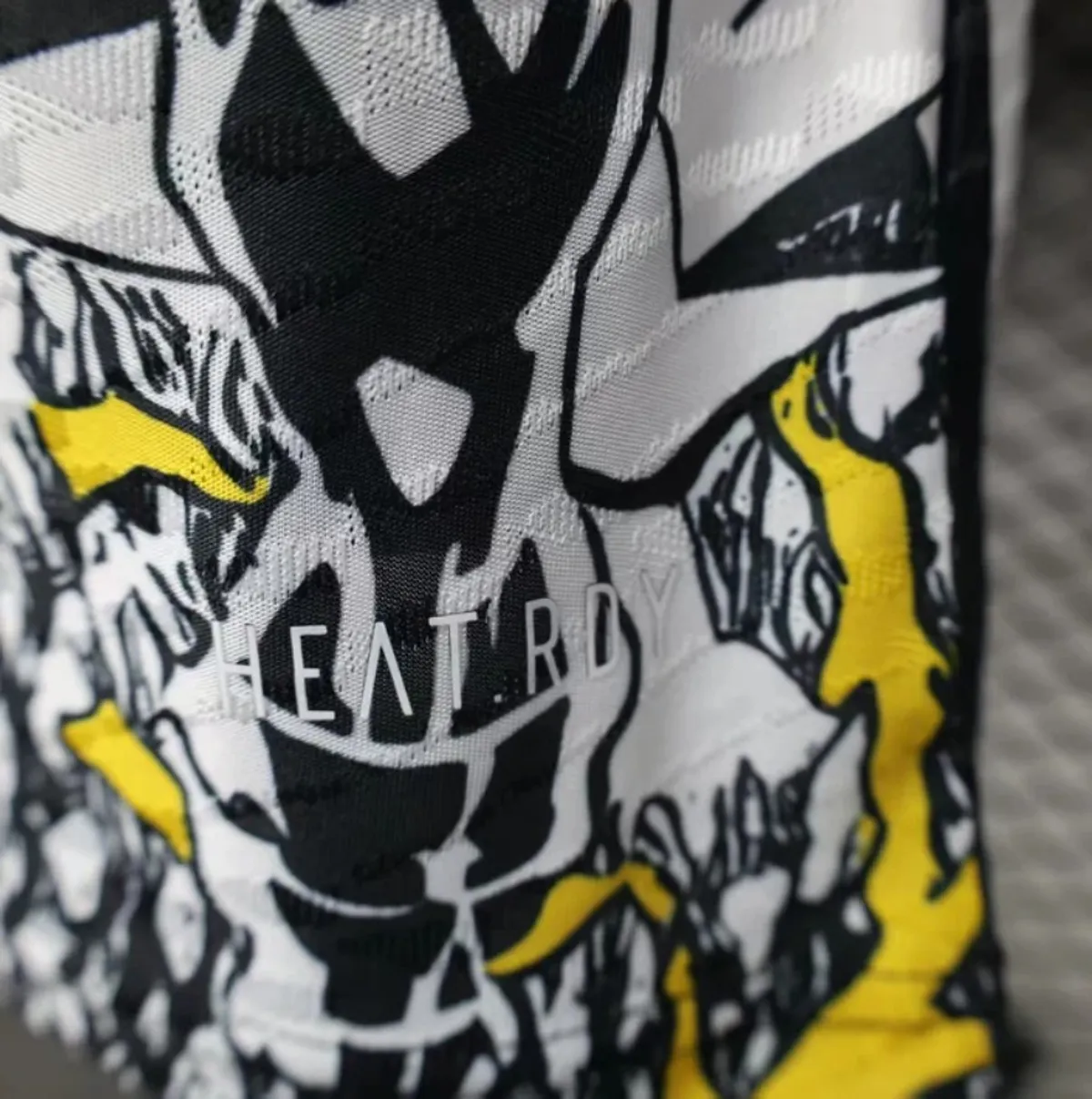 Real Madrid x Marvel Pre-Match Kit 25/26 (PV) - Image 3